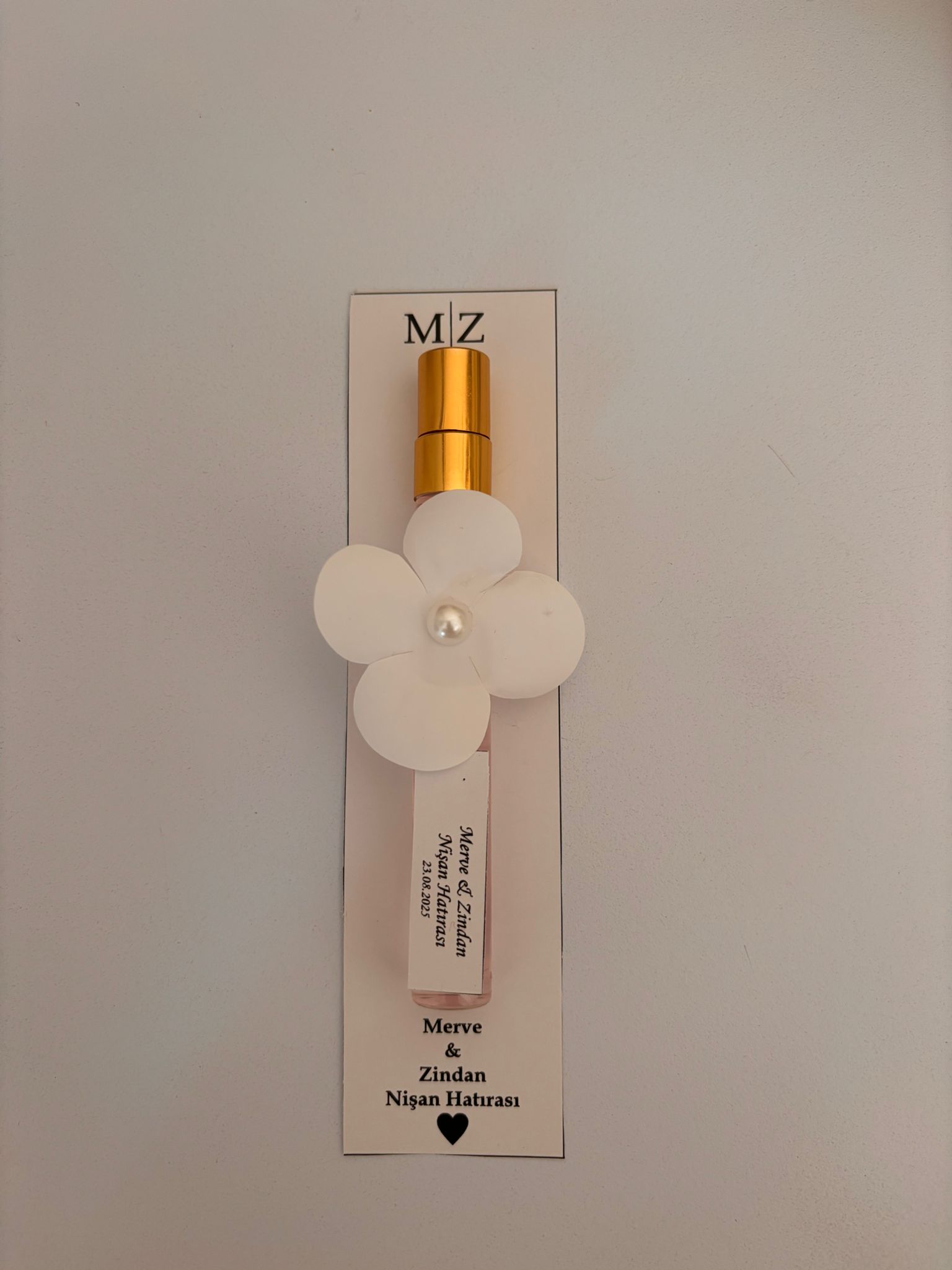 Beyaz Çiçek Kokulu Kolonya